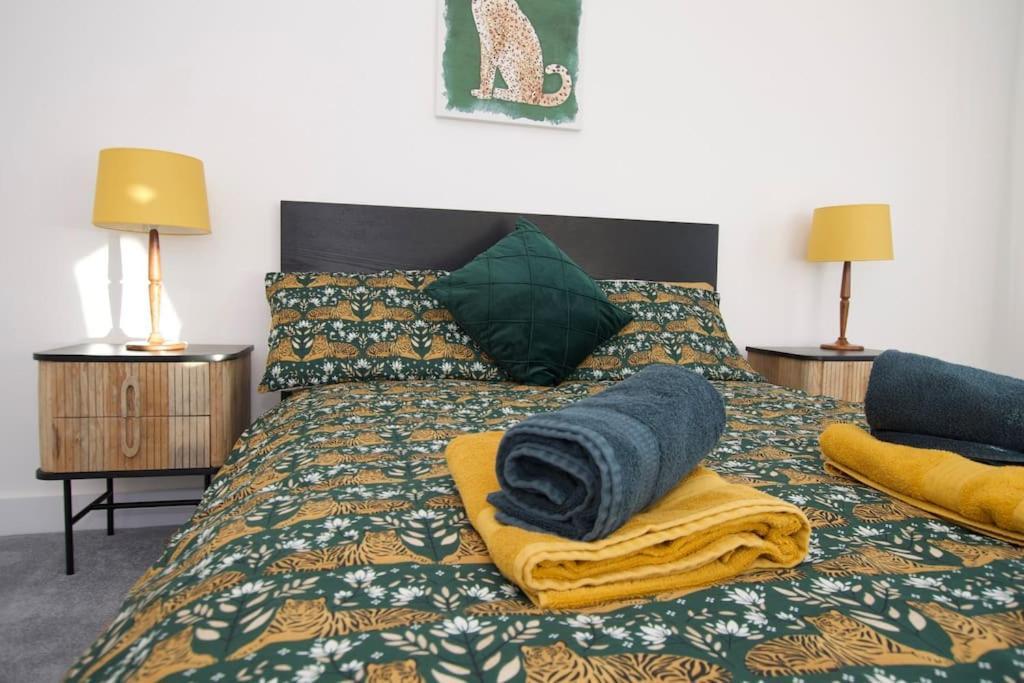 滨海弗林顿Beautiful Large 3-Bed Coastal Flat With Parking.公寓 外观 照片