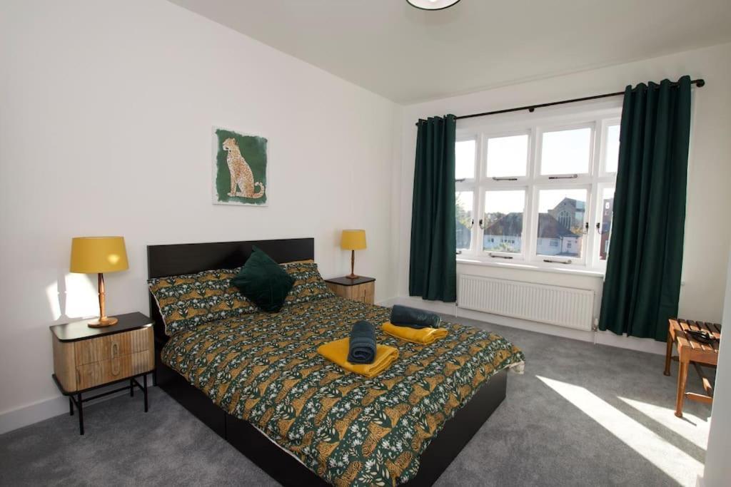 滨海弗林顿Beautiful Large 3-Bed Coastal Flat With Parking.公寓 外观 照片